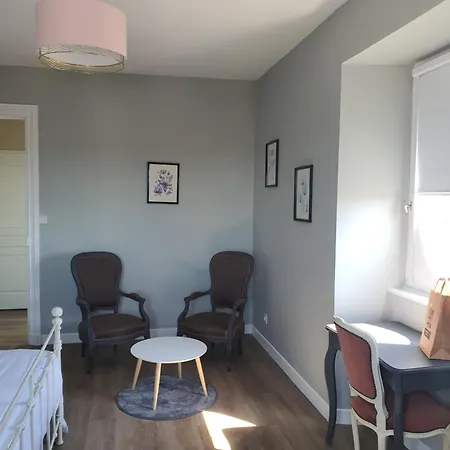 住宿加早餐酒店 Les 5 Escales 帕塞内