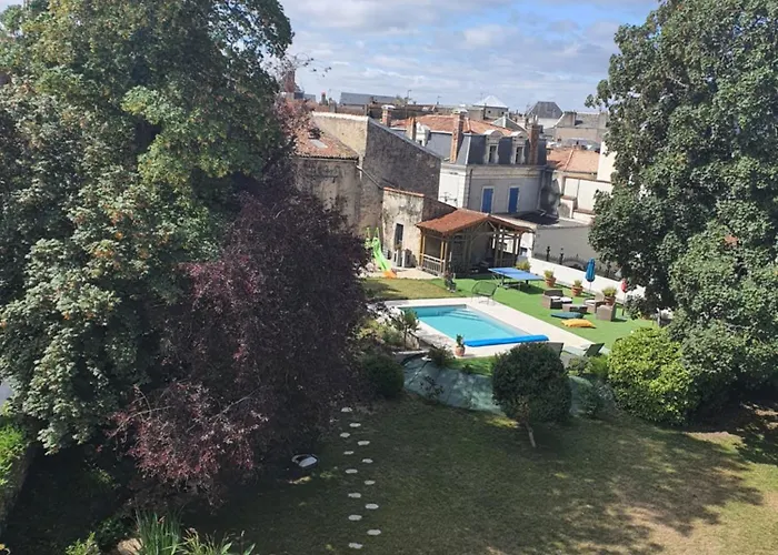 Les 5 Escales Frühstückspension Parthenay